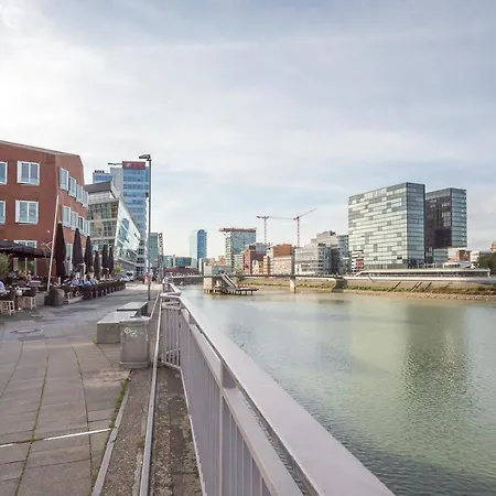 Medienhafen Apartment